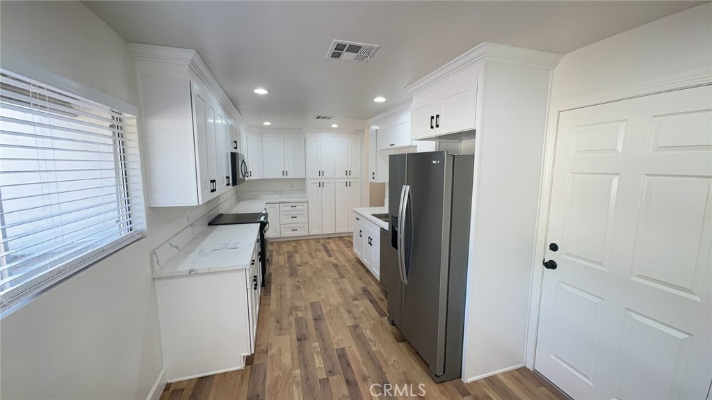 30085 Big Range Road Canyon Lake, CA 92587 - Photo 9 of 33