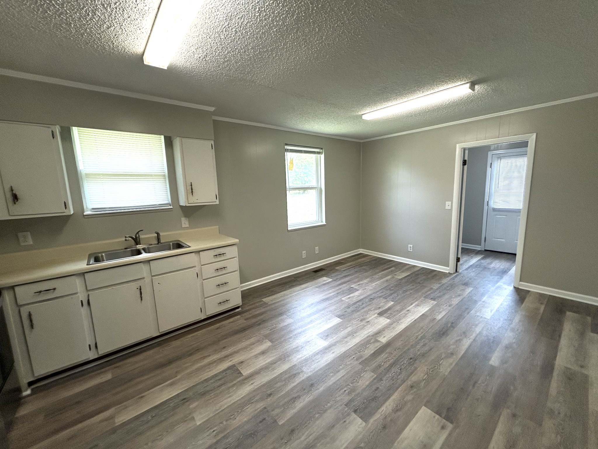 808 Goldcrest Drive Springfield, TN 37172 - Photo 7 of 26 Gallery Image 7