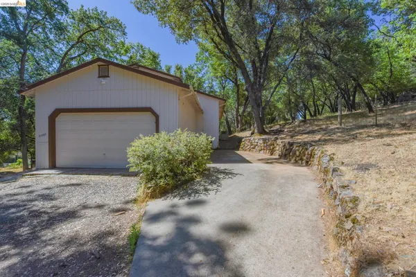 $405,000 | 21882 El Oso Way, Sonora, CA 95370