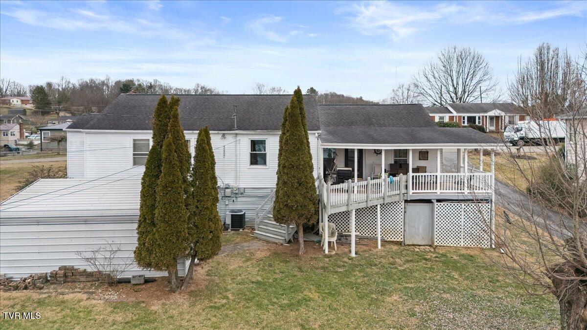 320 Sherwood Road Bristol, VA 24201 - Photo 28 of 36 30-DJI_20260124131548_0123_D