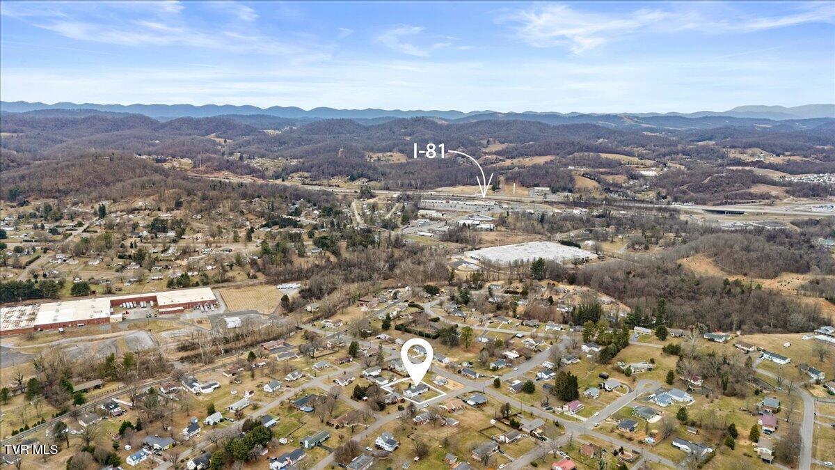 320 Sherwood Road Bristol, VA 24201 - Photo 32 of 36 34-DJI_20260124131733_0135_D