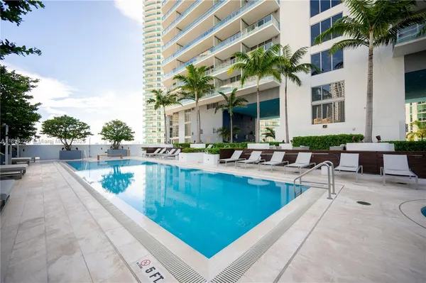 $4,000 | 1300 Brickell Bay Drive, Unit 1601, Miami, FL 33131