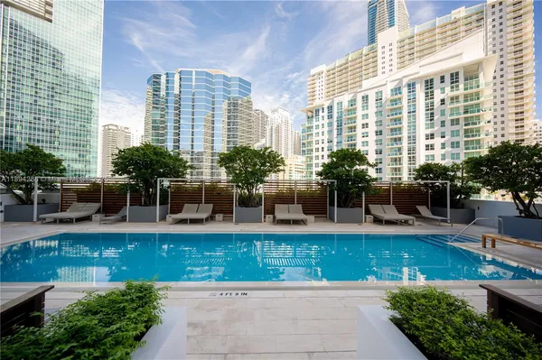 $4,000 | 1300 Brickell Bay Drive, Unit 1601, Miami, FL 33131