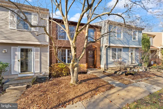$565,000 | 1616 Barnstead Drive, Reston, VA 20194