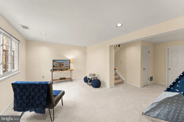 $565,000 | 1616 Barnstead Drive, Reston, VA 20194