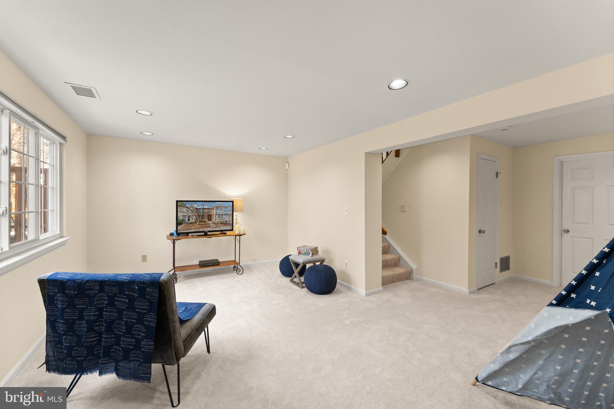 1616 Barnstead Drive Reston, VA 20194 - Photo 40 of 49 a living room with furniture and a window