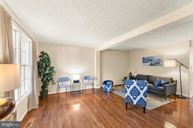 $565,000 | 1616 Barnstead Drive, Reston, VA 20194