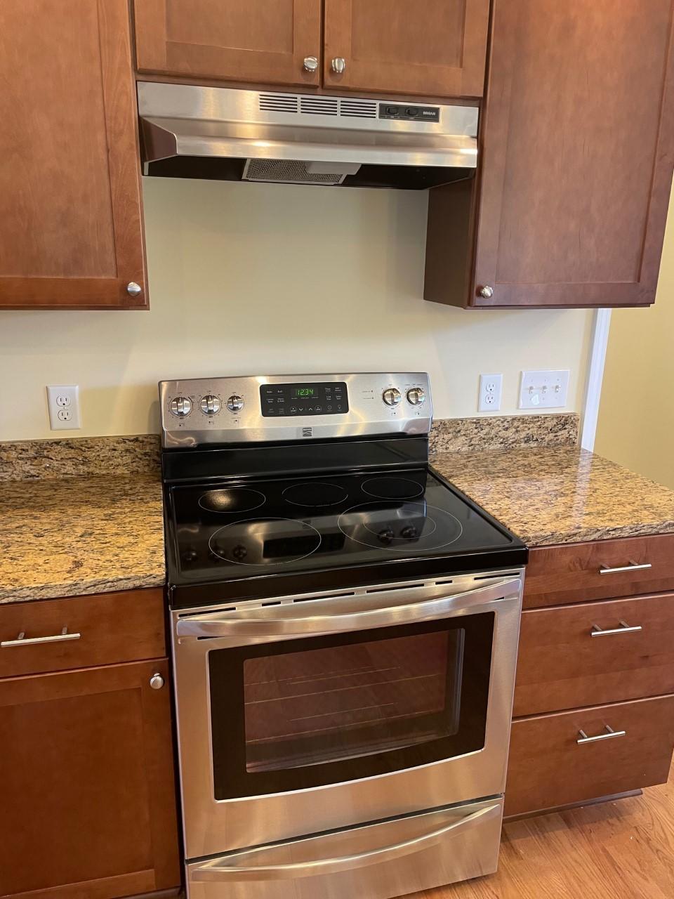1442 Village Road Charleston, SC 29407 - Photo 11 of 25 Kitchen 6