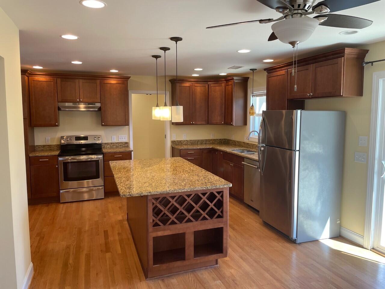 1442 Village Road Charleston, SC 29407 - Photo 3 of 25 Kitchen 1