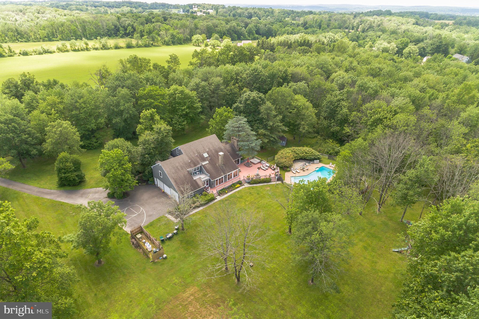 201 Welcome House Road Perkasie, PA 18944 - Photo 3 of 35