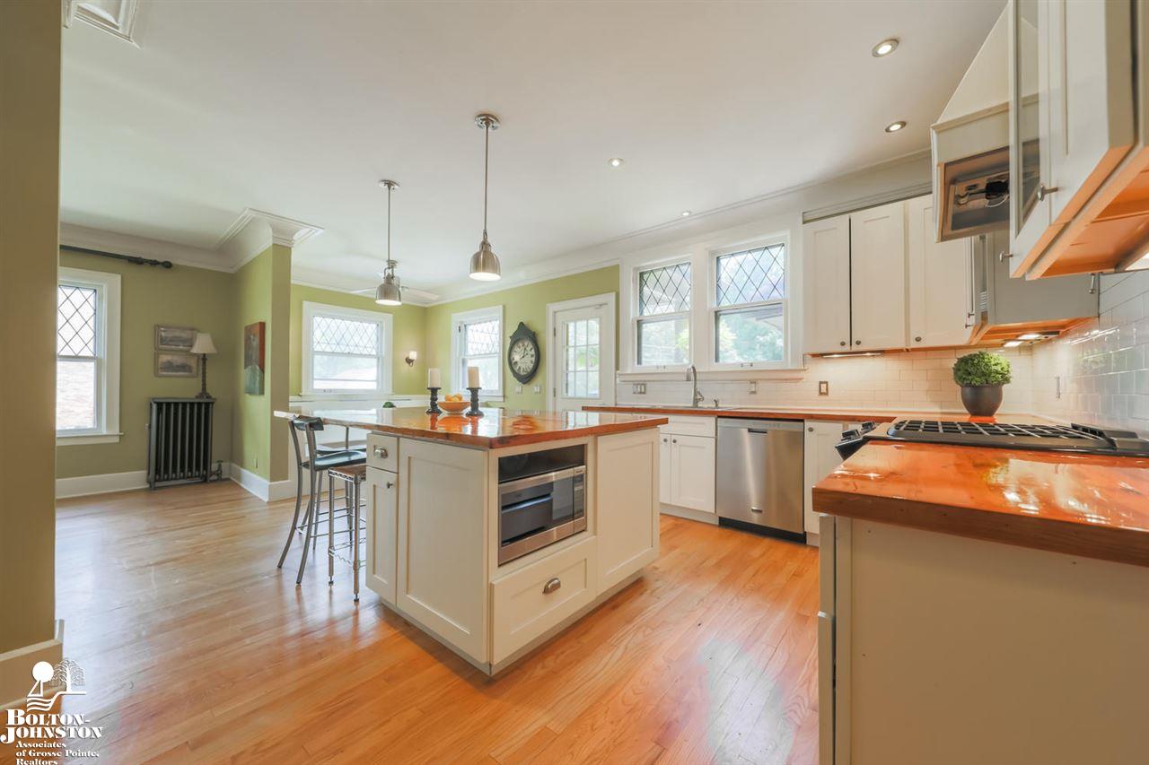 898 Westchester Road Grosse Pointe Park, MI 48230 - Photo 20 of 57