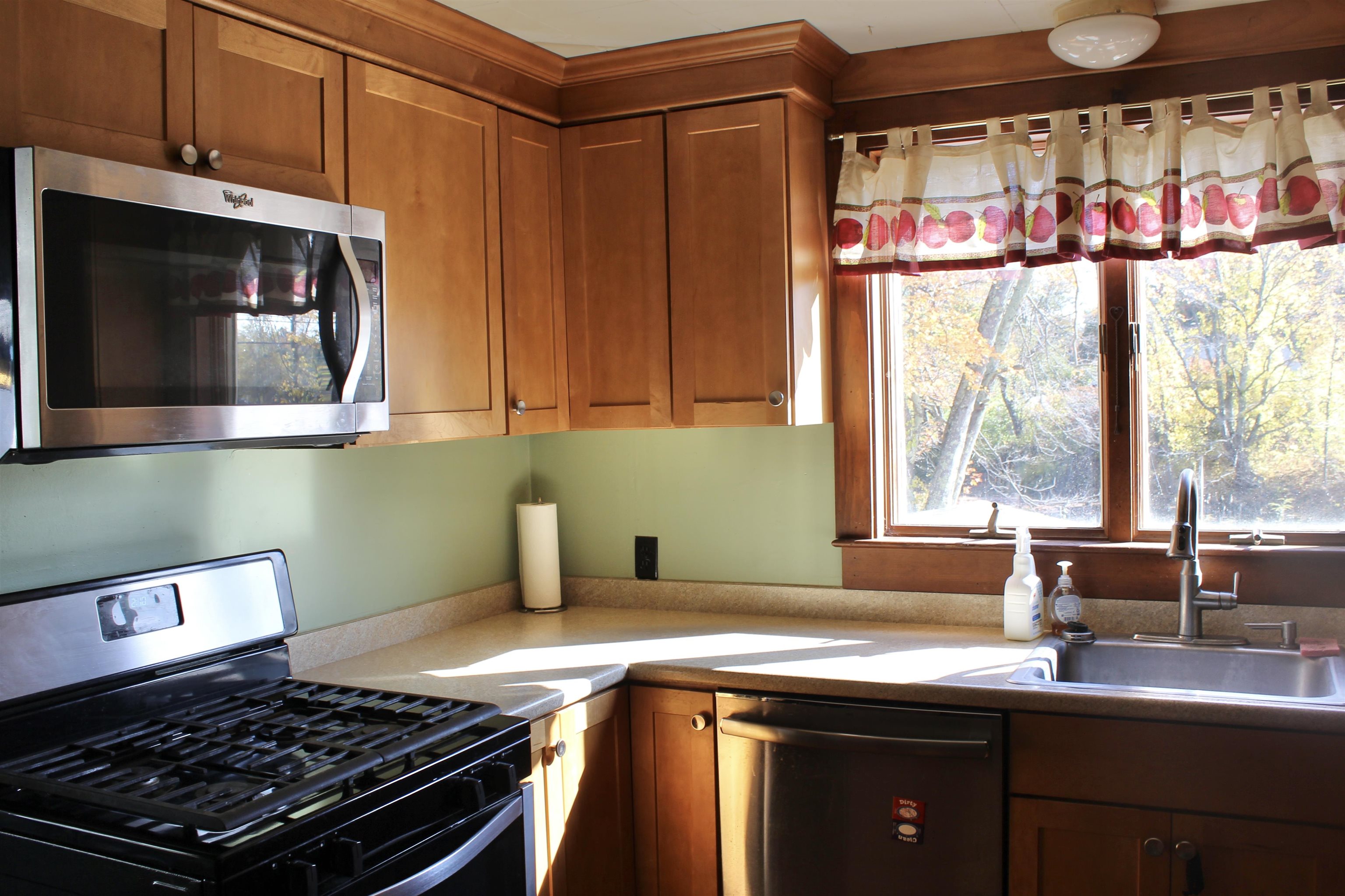 388 Mountain Road Concord, NH 03301 - Photo 13 of 29