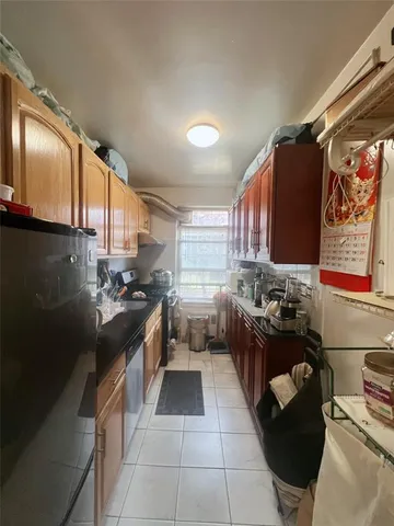 $288,000 | 138-25 68th Drive, Unit 1A | Kew Gardens Hills