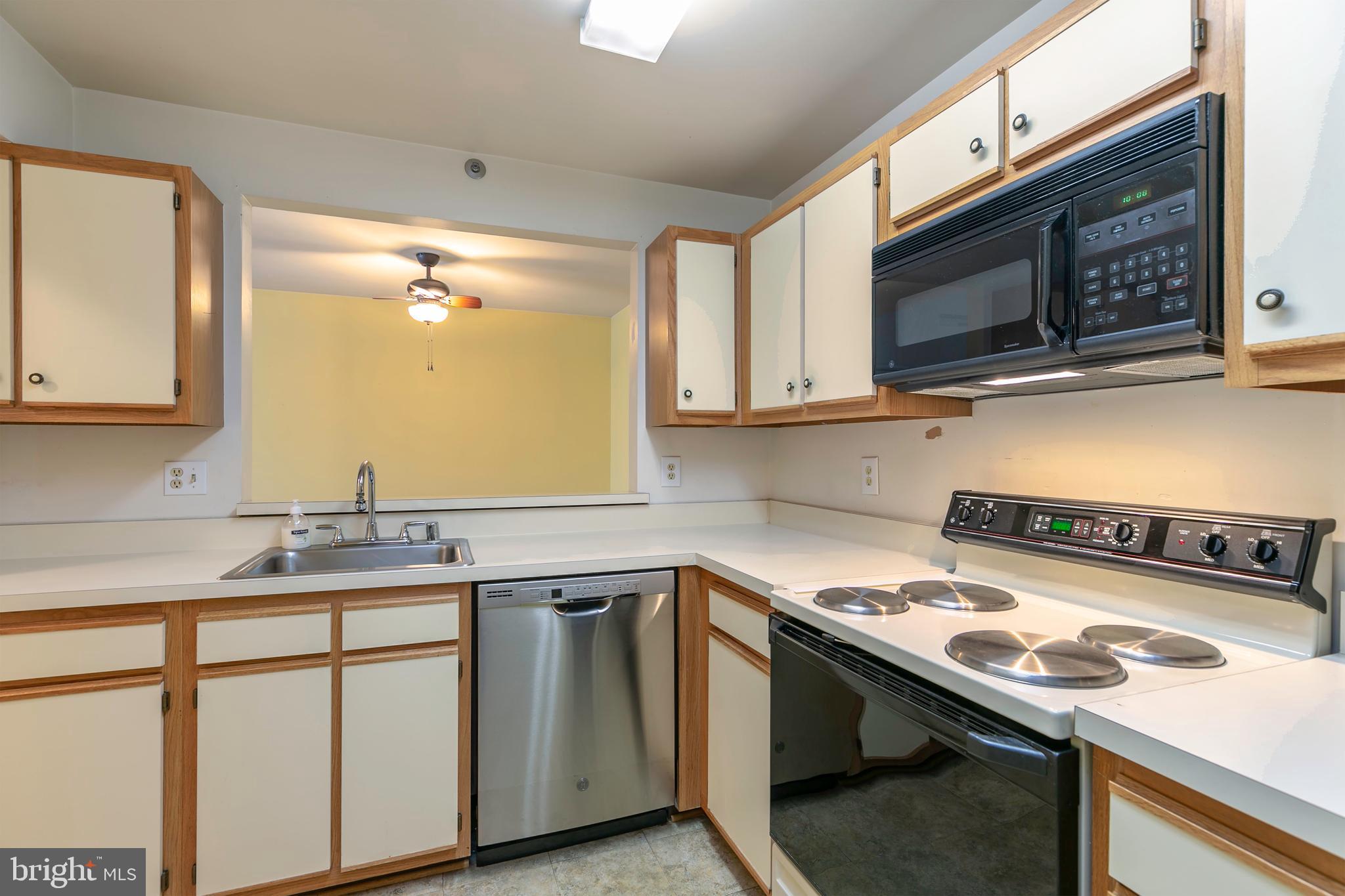 600 Resty Lane, Unit 303 Odenton, MD 21113 - Photo 11 of 27 Kitchen
