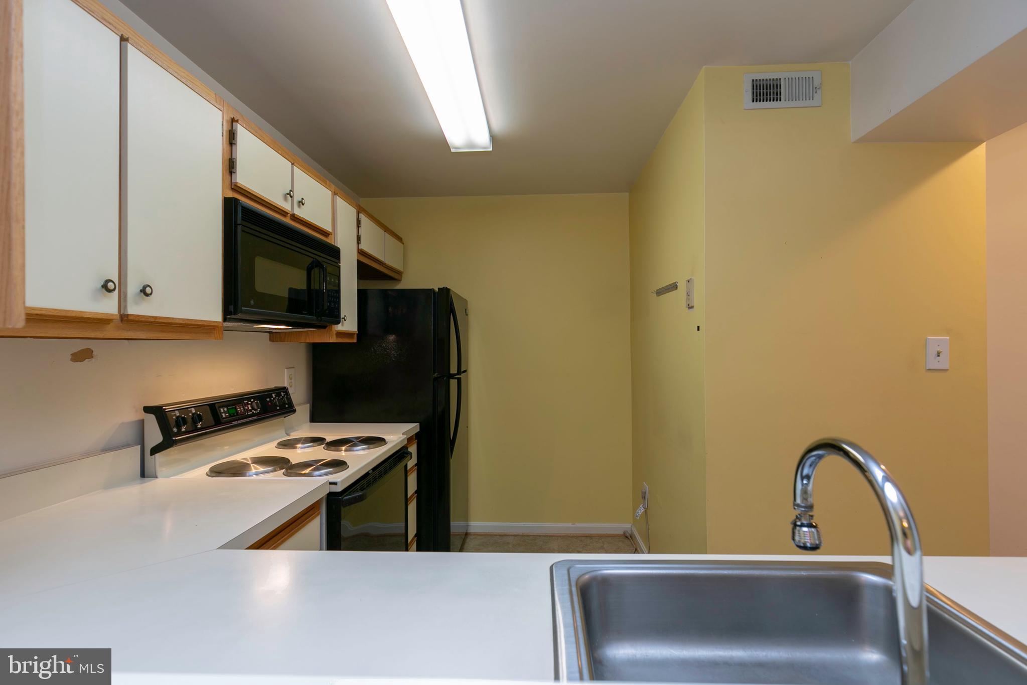 600 Resty Lane, Unit 303 Odenton, MD 21113 - Photo 12 of 27 Kitchen