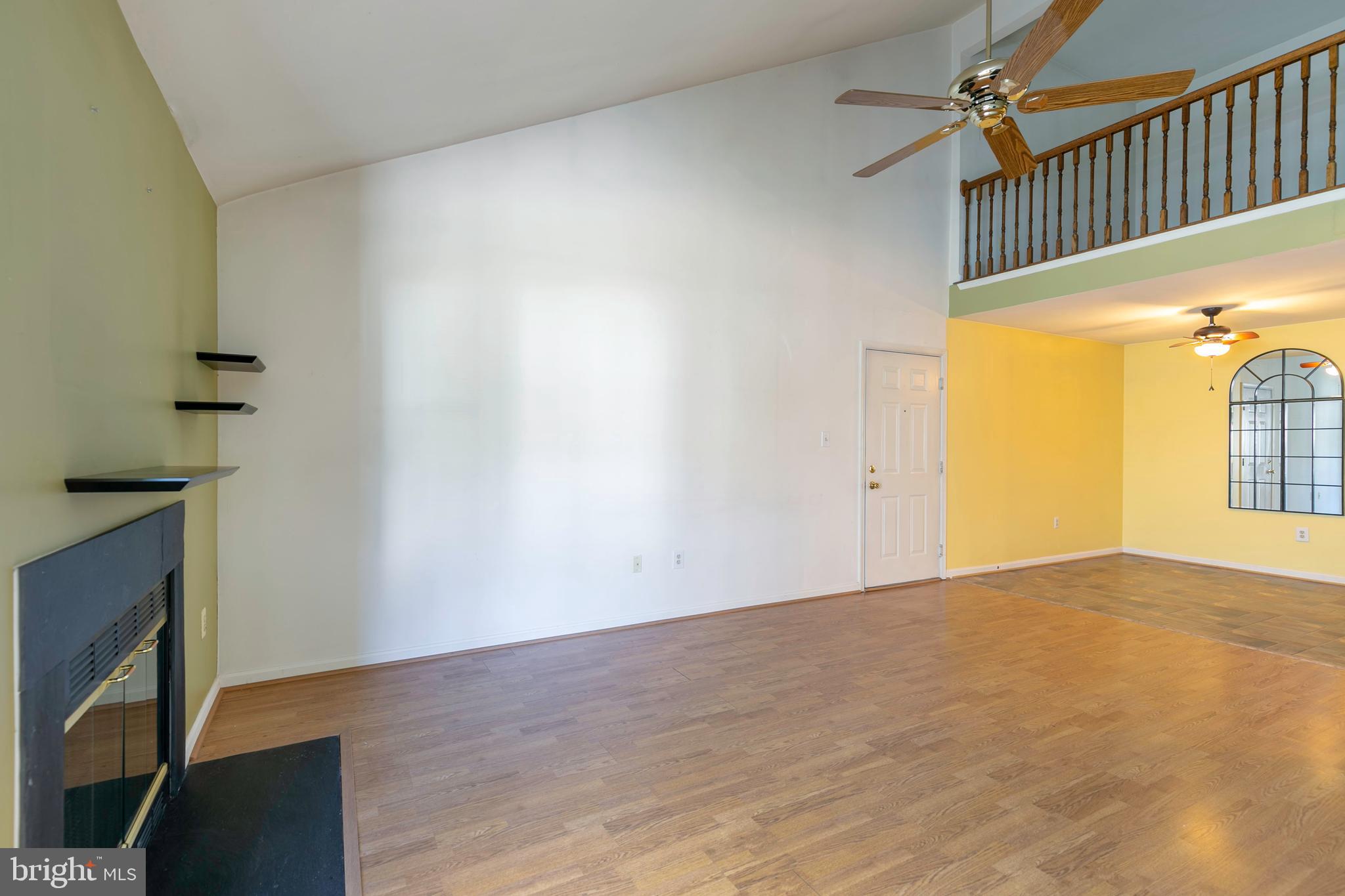 600 Resty Lane, Unit 303 Odenton, MD 21113 - Photo 4 of 27 Living Room