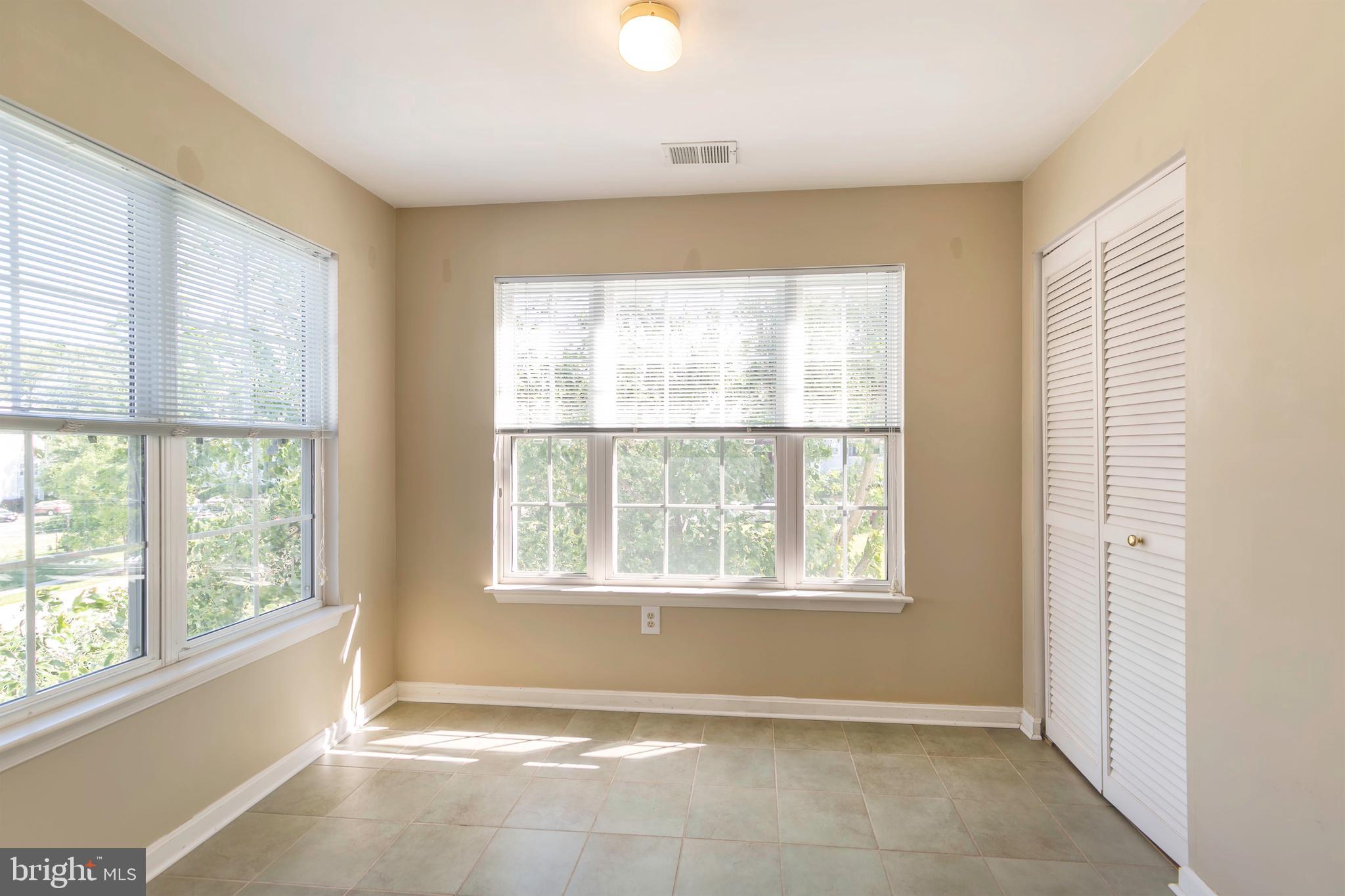 600 Resty Lane, Unit 303 Odenton, MD 21113 - Photo 6 of 27 Sunroom/Den