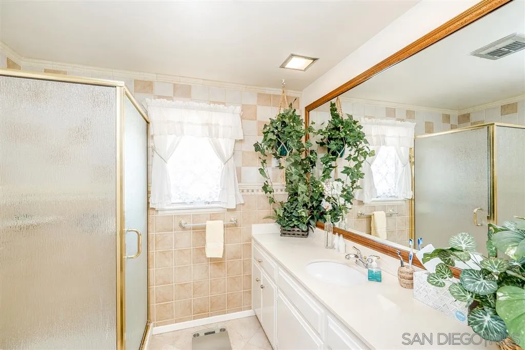 12149 Callado Road San Diego, CA 92128 - Photo 12 of 19 Gallery Image 12