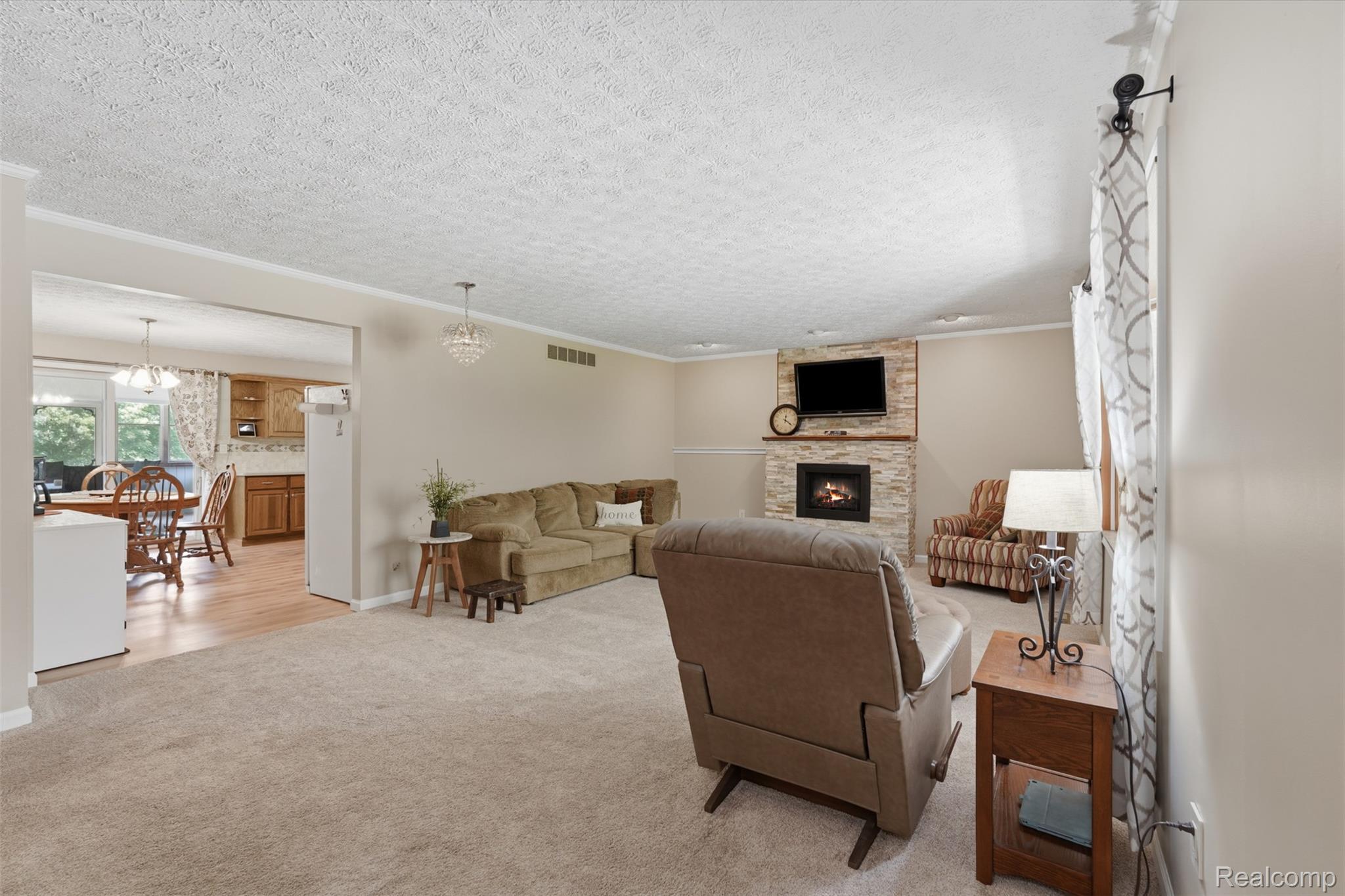 3843 Hooker Road Pinckney, MI 48169 - Photo 2 of 37 5_3843 hooker rd-5.jpg