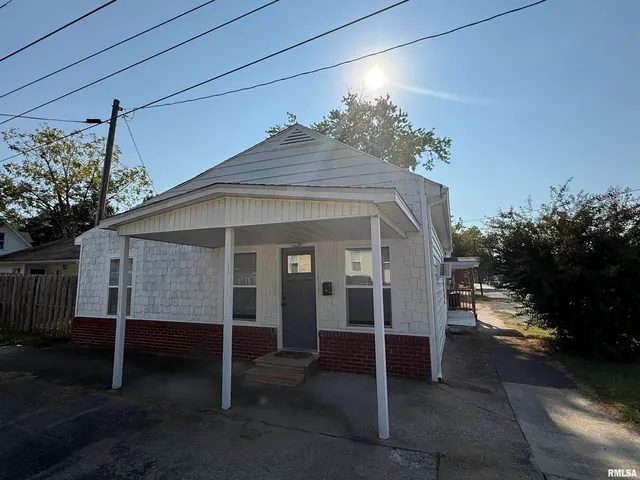 $99,900 | 1100 Catherine Street, Metropolis, IL 62960