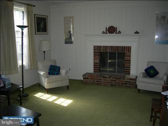 149 Ramblewood Road Moorestown, NJ 08057 - Photo 4 of 6 Living Room