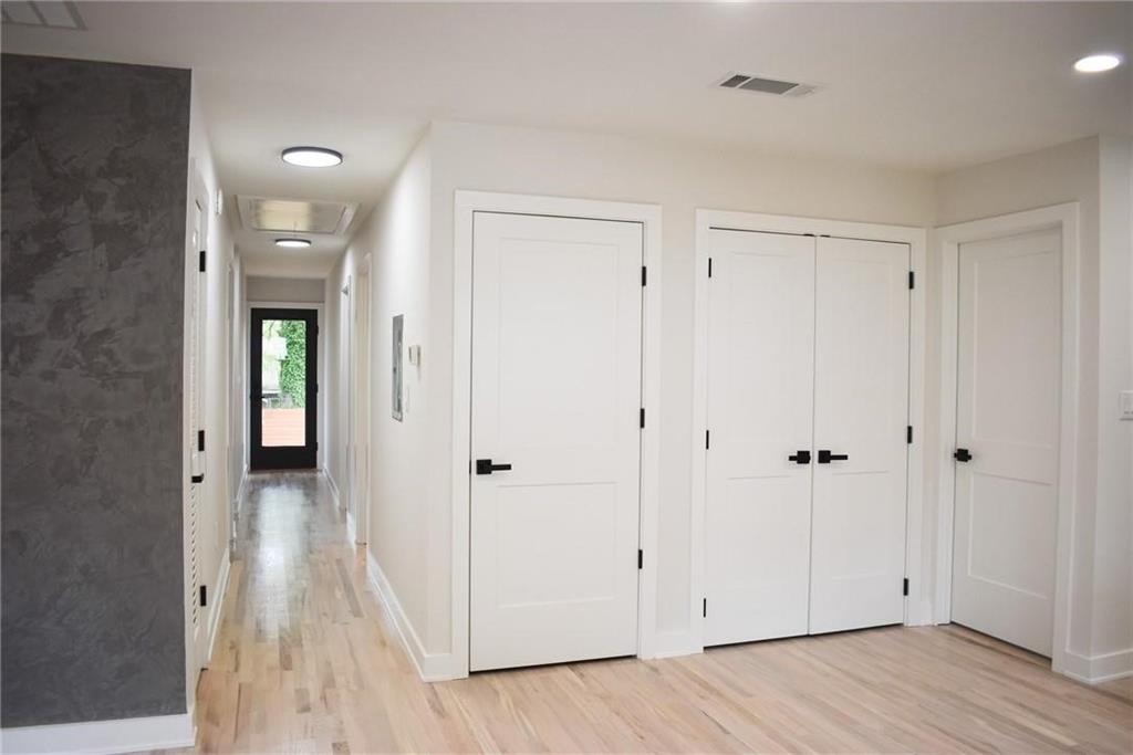 2442 Lynn Iris Drive Decatur, GA 30032 - Photo 6 of 28