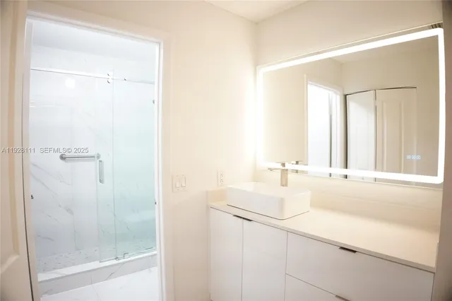 $3,999 | 5141 Northwest 101st Place, Doral, FL 33178