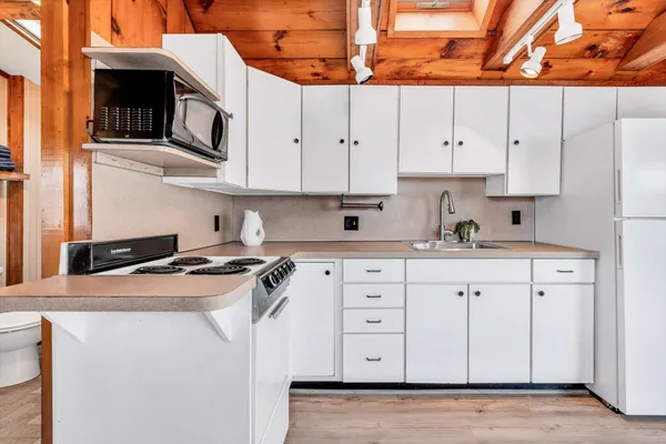 $279,000 | 241 Old Wharf Road, Unit 155, Dennis Port, MA 02639