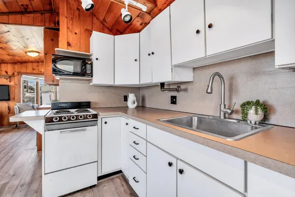 $279,000 | 241 Old Wharf Road, Unit 155, Dennis Port, MA 02639