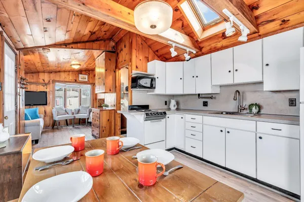 $279,000 | 241 Old Wharf Road, Unit 155, Dennis Port, MA 02639