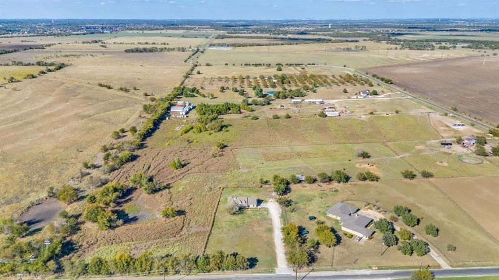 2072 Marshall Road Waxahachie, TX 75167 - Photo 12 of 14 a view of beach and ocean