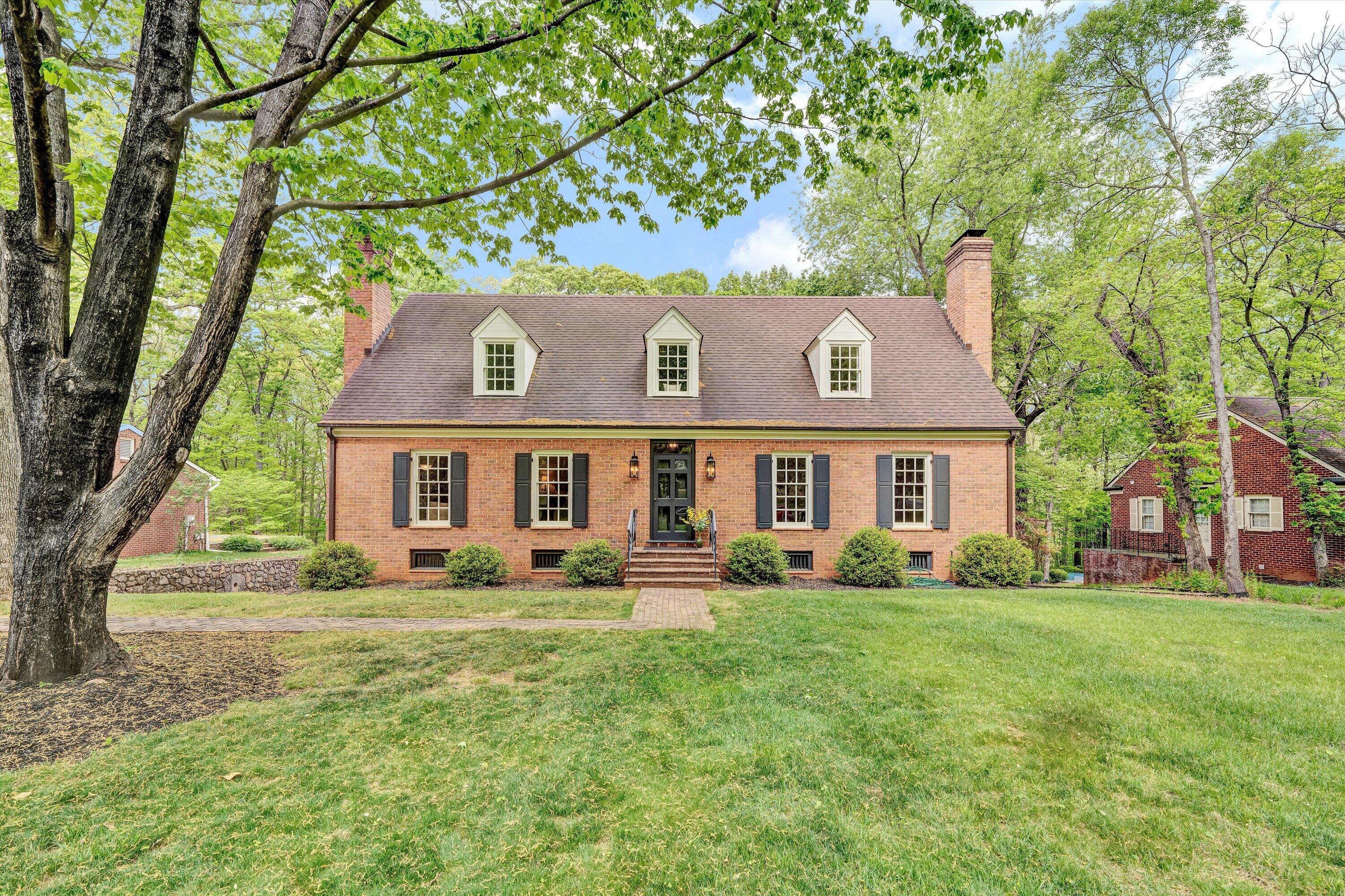 3925 Winding Way Road Southwest Roanoke, VA 24015 - Photo 2 of 56 01-DSC00145