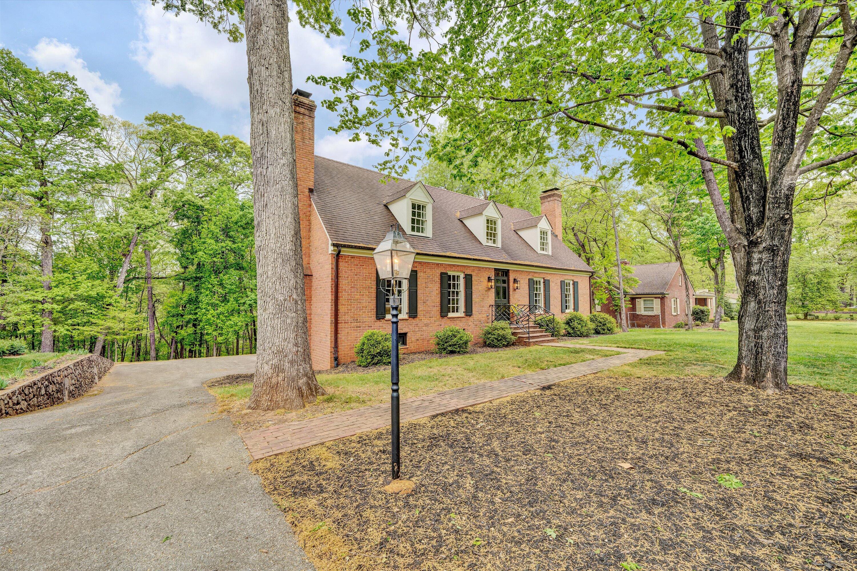 3925 Winding Way Road Southwest Roanoke, VA 24015 - Photo 3 of 56 02-DSC00151