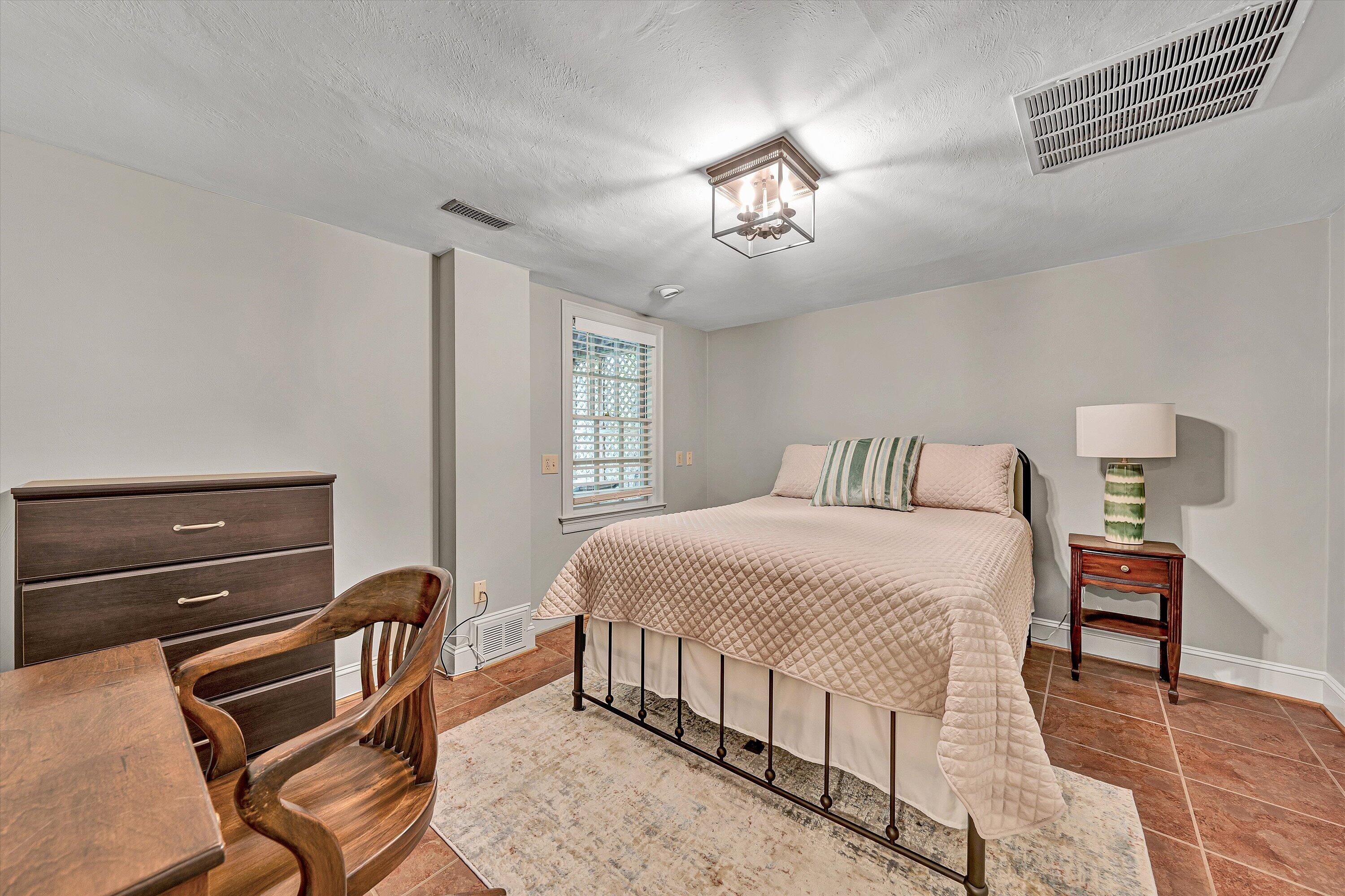 3925 Winding Way Road Southwest Roanoke, VA 24015 - Photo 42 of 56 41-DSC00112