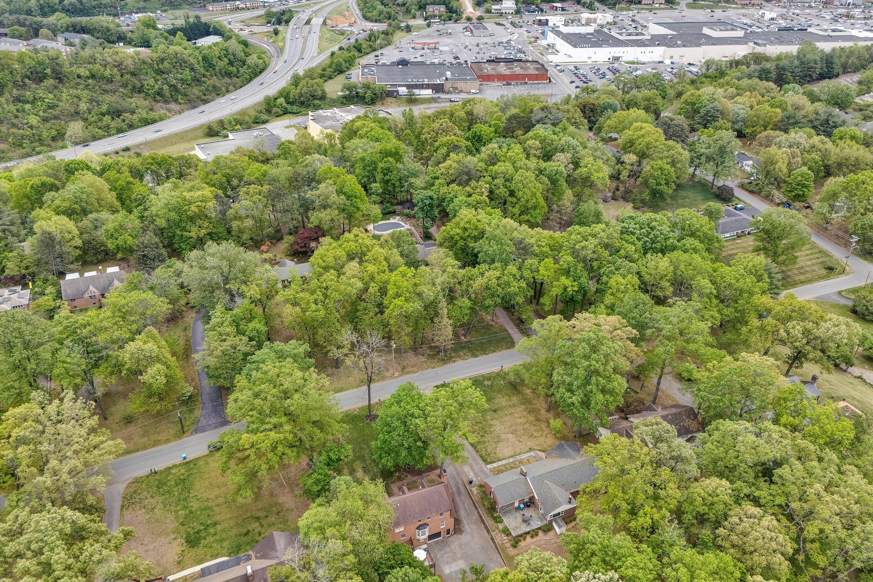 3925 Winding Way Road Southwest Roanoke, VA 24015 - Photo 53 of 56 53-DJI_20260420114353_0013
