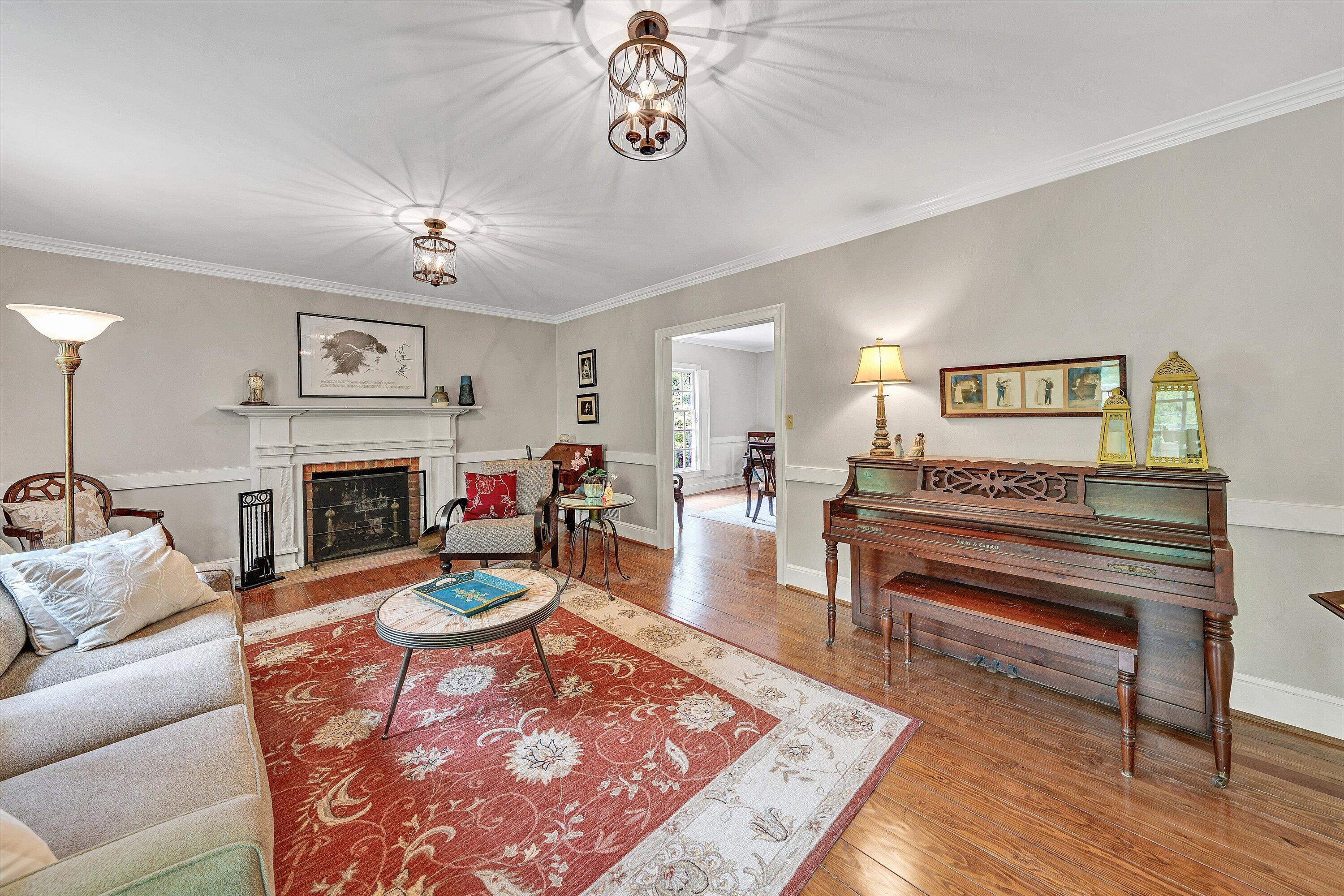 3925 Winding Way Road Southwest Roanoke, VA 24015 - Photo 9 of 56 08-DSC00007
