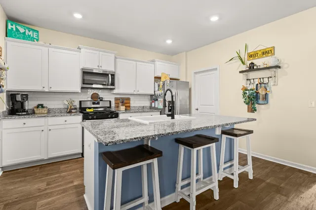 $390,000 | 380 Azore Way, Summerville, SC 29486