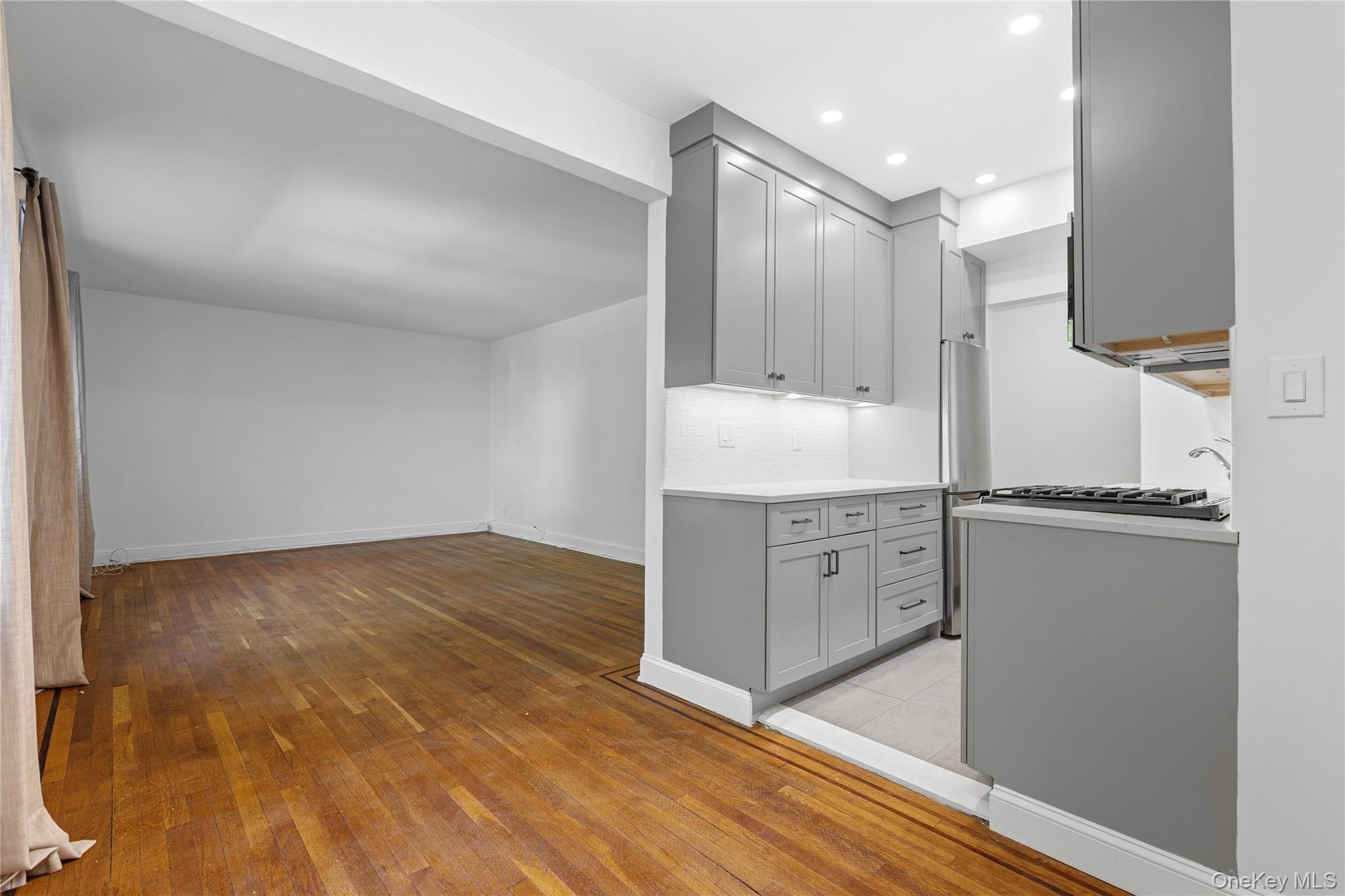 824 Palmer Road, Unit 2D Bronxville, NY 10708 - Photo 10 of 21