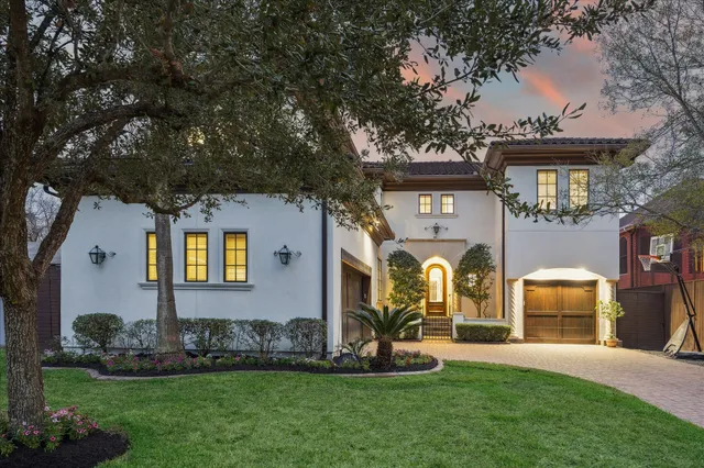front view of house with a yard