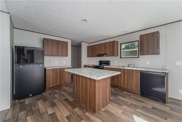 $189,000 | 4561 Buffalo Creek Drive, Nahunta, GA 31553