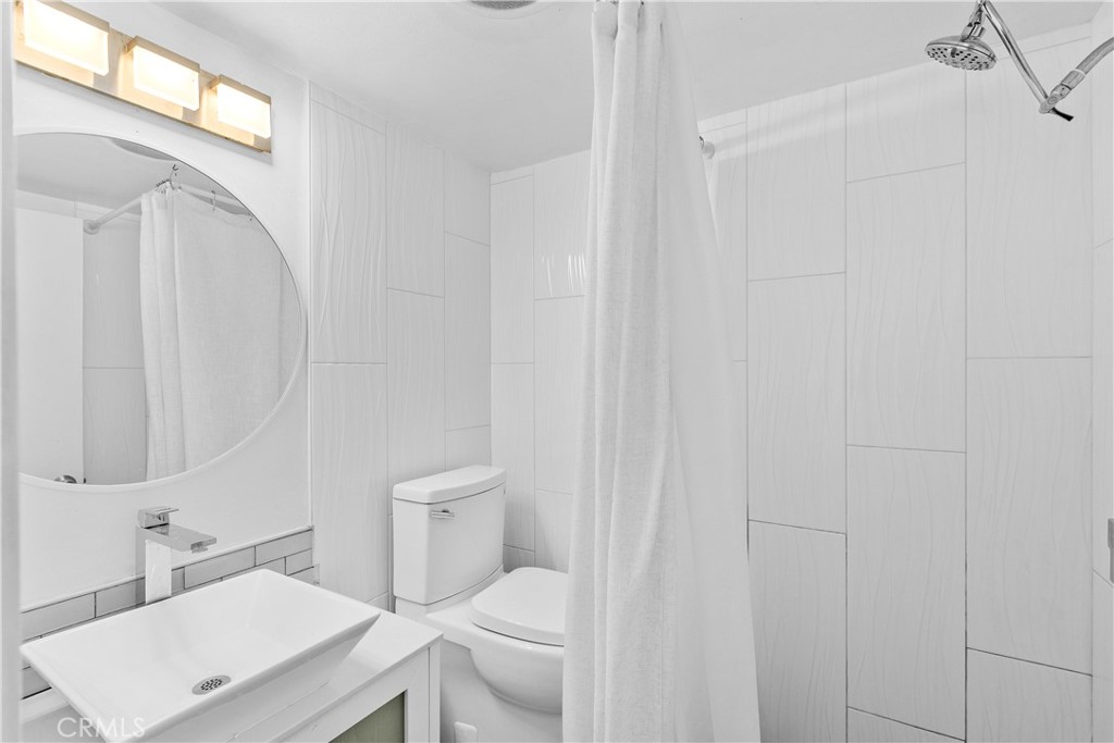 1408 Everton Place Riverside, CA 92507 - Photo 30 of 45 Downstairs bathroom