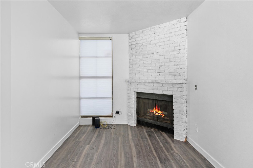 1408 Everton Place Riverside, CA 92507 - Photo 32 of 45 Fireplace