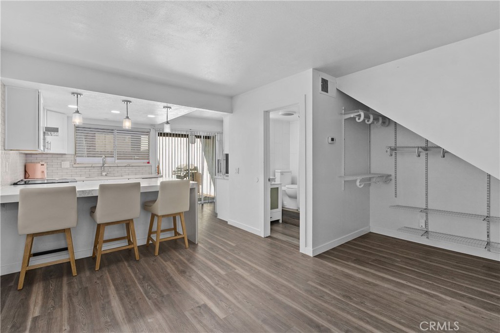 1408 Everton Place Riverside, CA 92507 - Photo 7 of 45 Living Room and Kitchen