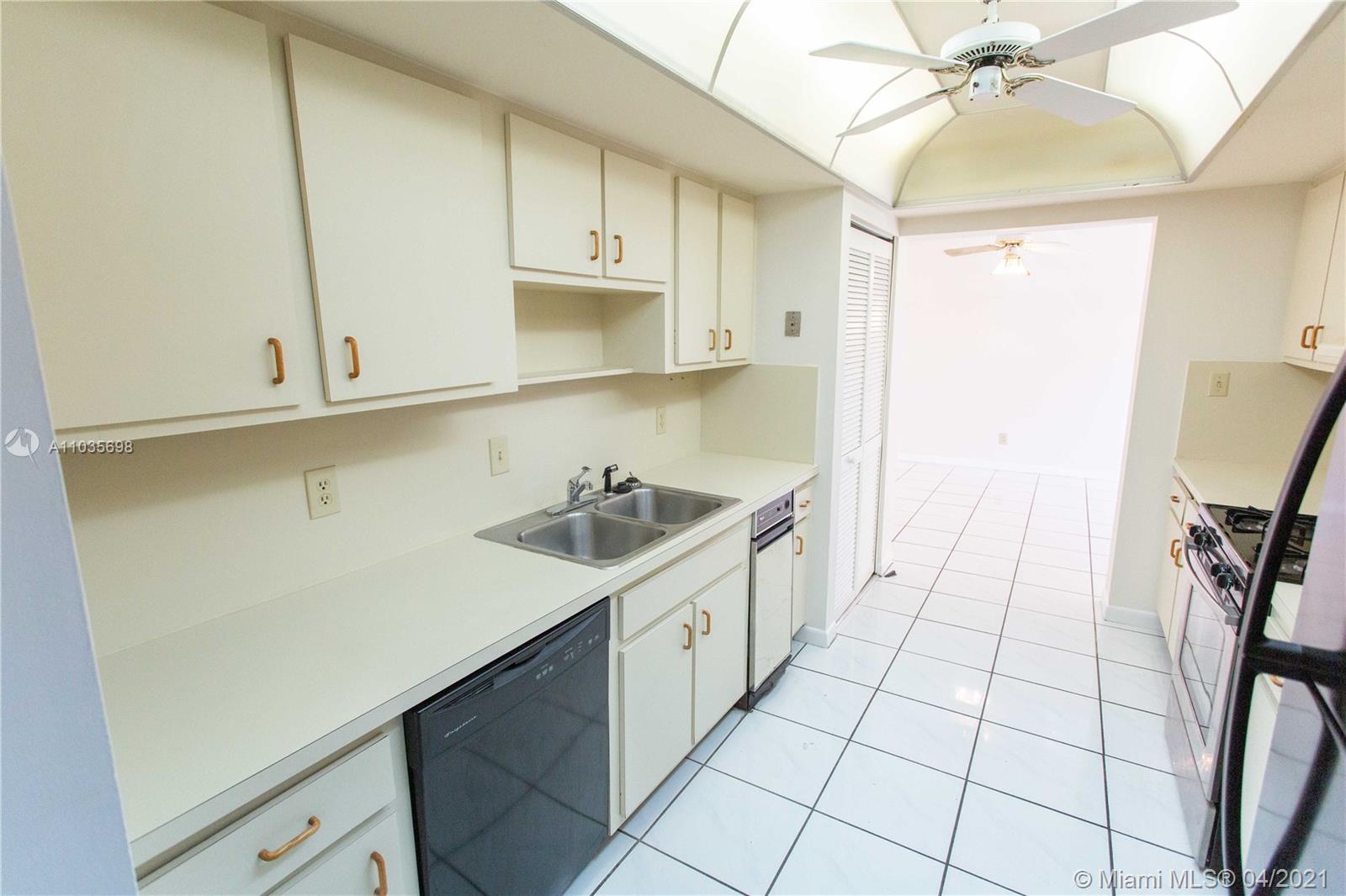 11301 Southwest 109th Road, Unit 60A Miami, FL 33176 - Photo 4 of 20 Gallery Image 4