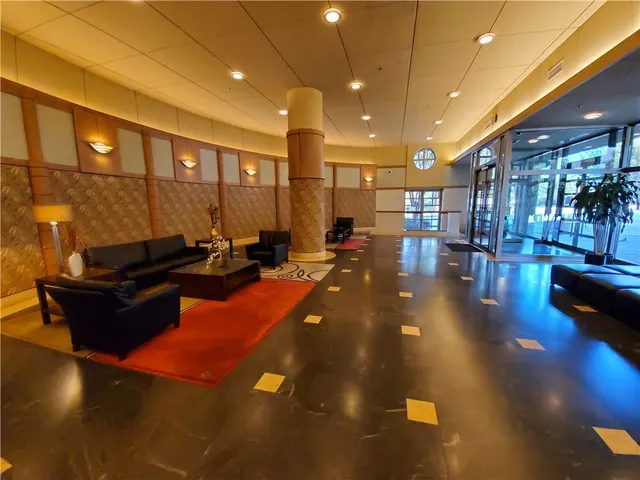 $1,795 | 250 Park Ave W Northwest, Unit 812, Atlanta, GA 30313