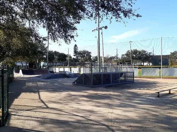 $3,150 | 121 14th Avenue North, Indian Rocks Beach, FL 33785