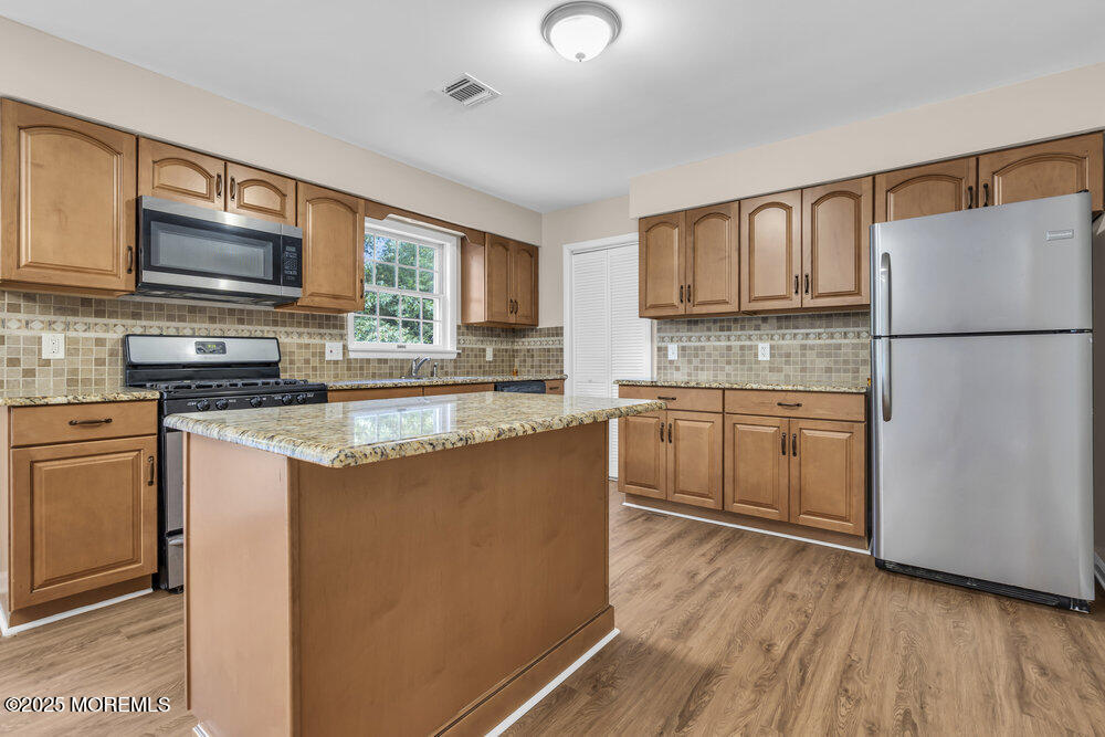 2267 Midway Avenue Toms River, NJ 08757 - Photo 14 of 51 022_dsc04555_394