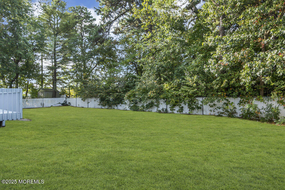 2267 Midway Avenue Toms River, NJ 08757 - Photo 29 of 51 039_dsc04425-1_924