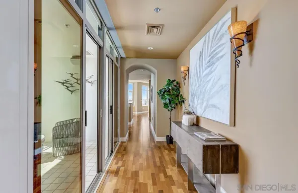 $9,495 | 700 West Harbor Drive, Unit 2902, San Diego, CA 92101