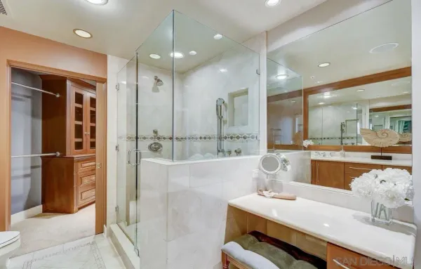 $9,495 | 700 West Harbor Drive, Unit 2902, San Diego, CA 92101